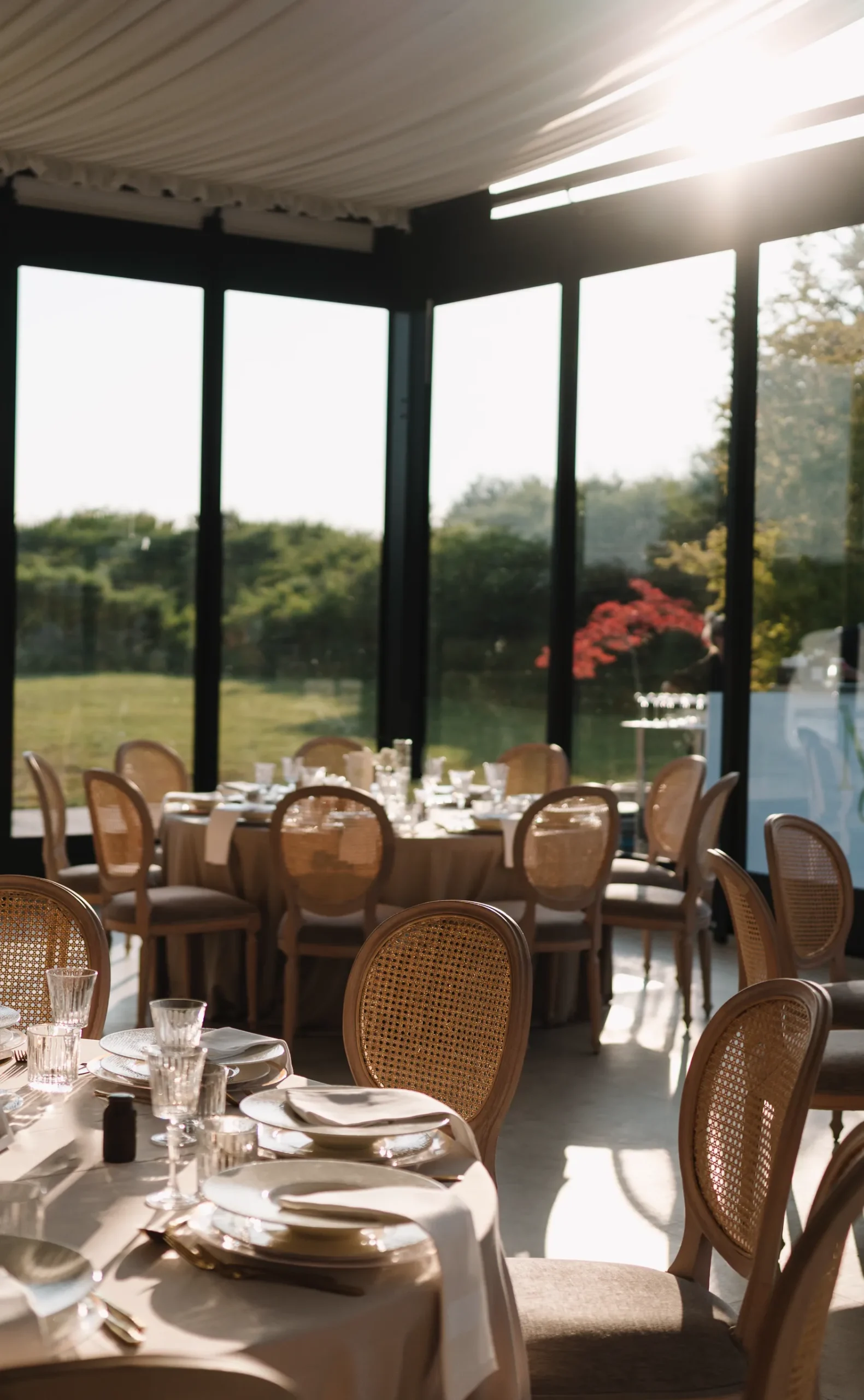 Interijer šatora majestic za privatne proslave za najam